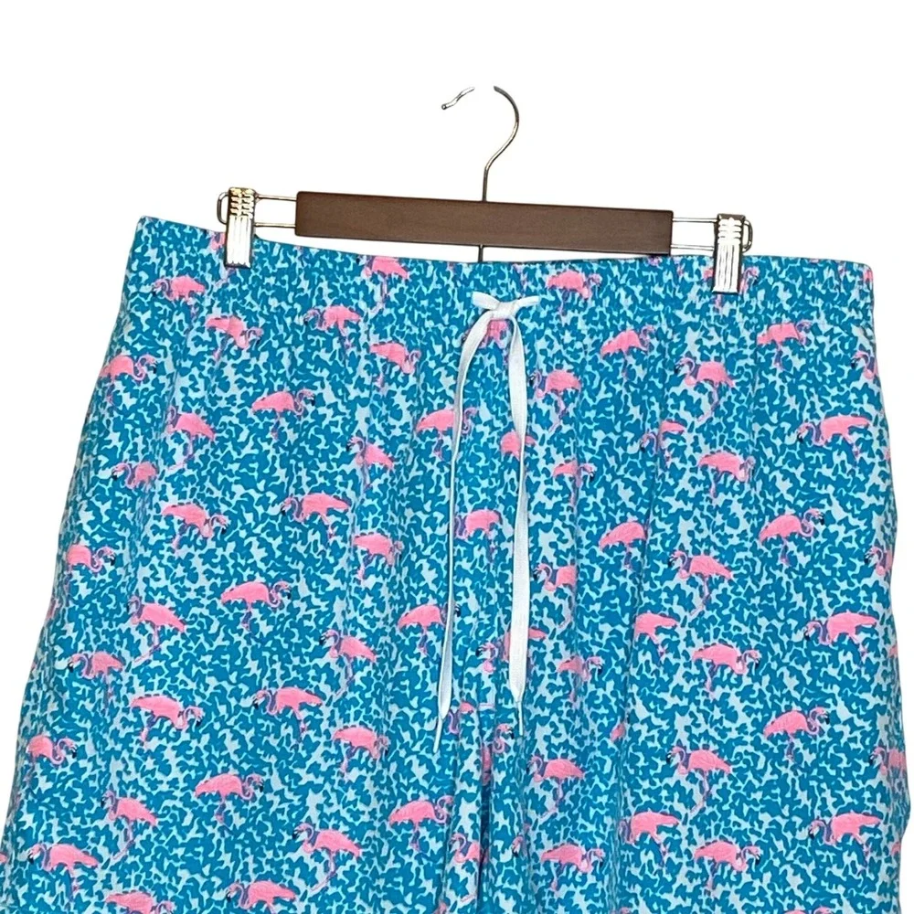 Chubbies Mens Swim Trunks XXL 5.5 Inseam Blue Pink Flamingos Lined Elastic Waist